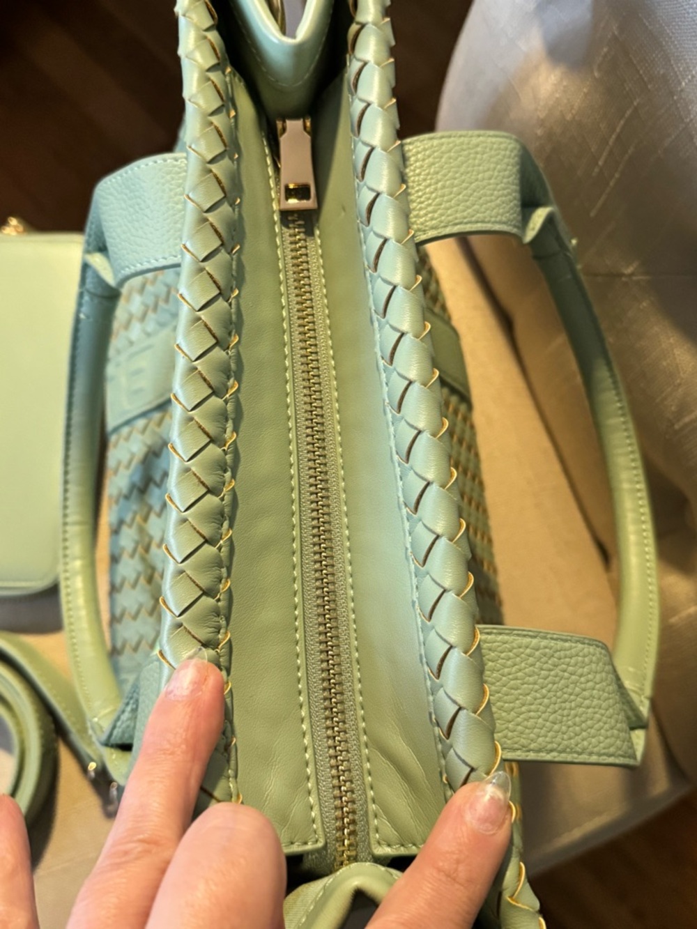 Ello Mint Woven Vegan Leather Tote Set | Wallet + Strap + Heart Charm | NWT - Picture 6 of 12